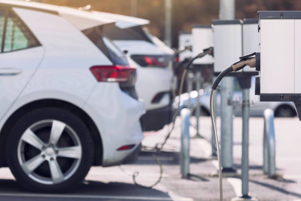 L’enquête : La voiture électrique et son éphémérité en pleine transition énergétique.